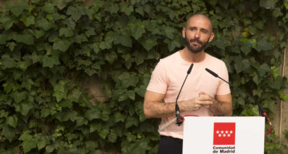 JAIME DE LOS SANTOS DIRECTOR DE LA CULTURA DE CULTURA Y TURISMO EN LA PRESENTACIÓN DEL FESTIVAL CLASICOS EN VERANO 2017 D 04 FB1572 min