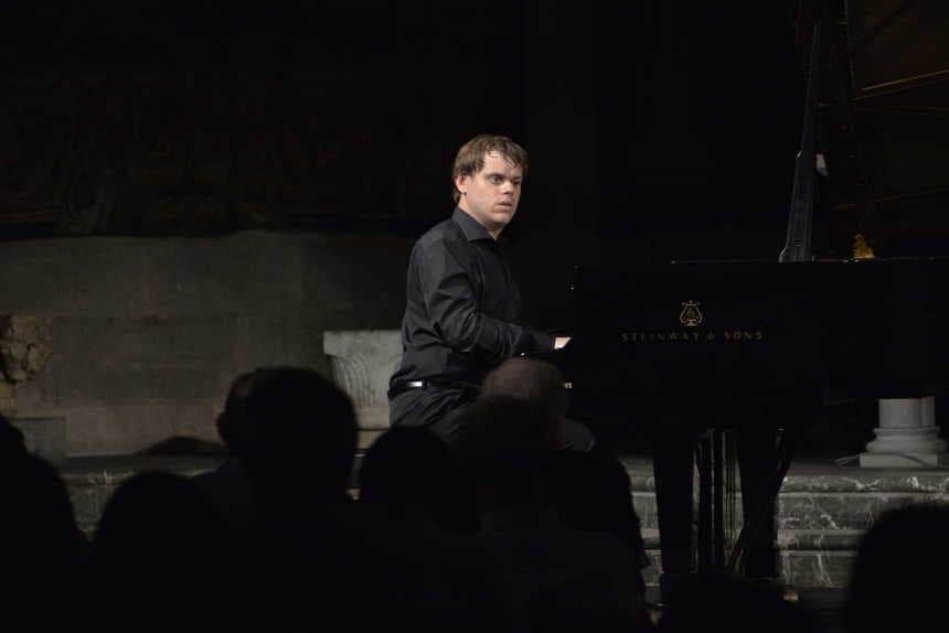 Ignasi Cambra debuta en Peralada con un concierto de gran expresividad musical