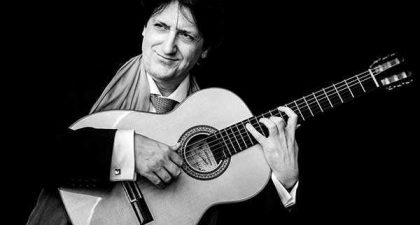 Juan Manuel Cañizares homenajea con la OSN a Paco de Lucía, "maestro y amigo"