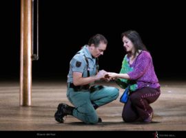 Soprano Eleonora Buratto (Micaëla) / barítono-bajo Kyle Ketelsen (Escamillo)