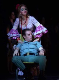 Soprano Olivia Doray (Frasquita) / tenor Francesco Meli (Don José)