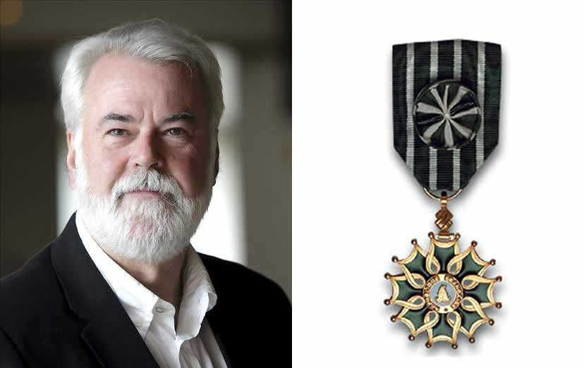 Antonio Moral recibe la medalla de «Officier des Arts et des Lettres» francesas