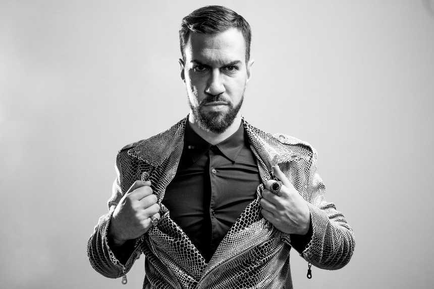 Andrea Mastroni lanza en Milán su nuevo disco, Melancholia en presentación oficial