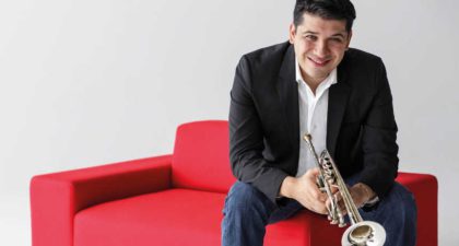 El prestigioso trompetista venezolano Pacho Flores toca por primera vez con la Real Filharmonía de Galicia