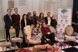 Gemma del Corral y Hernández Silva sentados y de pie, de izda. a dcha., Vigar, Del Castillo, Domínguez, García, Carreres, Perles, Martínez-Castignani y Díaz