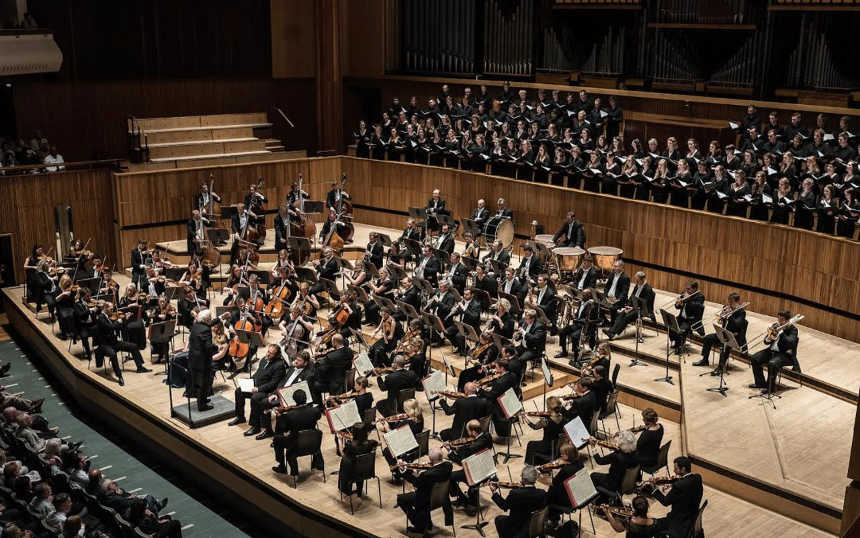 La filarmónica presenta a The Philharmonia dirigida por Karl-Heinz Steffens