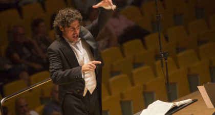Cristóbal Soler dirige a la Orquesta de Extremadura por primera vez