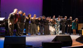 El maestro del cajón Israel “Piraña» Suárez recibe el premio Master of Mediterranean Music de Berklee berklee—pirana—3.26.18-18-min