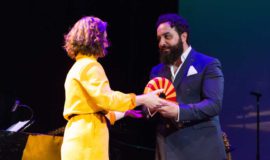 El maestro del cajón Israel “Piraña» Suárez recibe el premio Master of Mediterranean Music de Berklee berklee—pirana—3.26.18-2-min