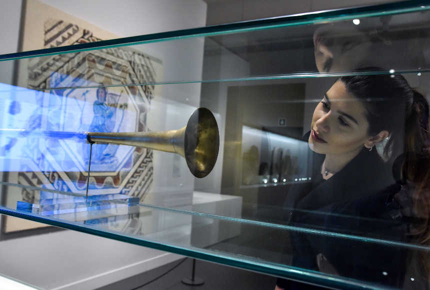 Caixafórum recorre 3.000 años de historia de la música desde Oriente a Roma