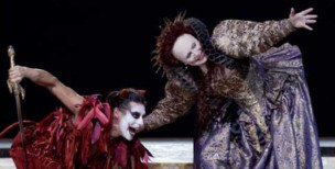 Reina Elisabeth I (Ana Caterina Antonacci)