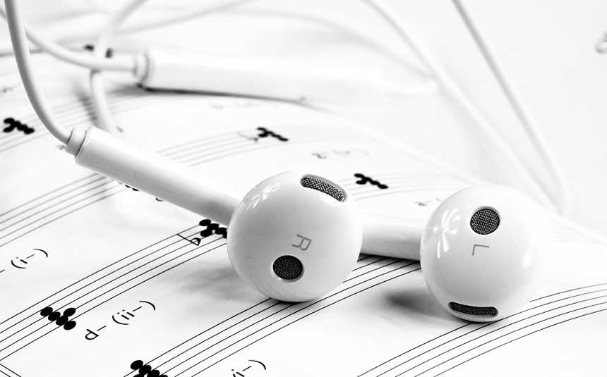 Descargar grabaciones, partituras y libros de música completamente gratis y de uso libre