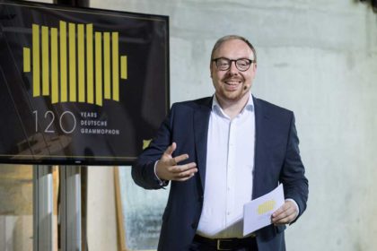 119_dg120_hoederath_STH2298-min