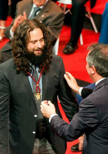 Fahmi Alqhai recibe la Medalla de Sevilla