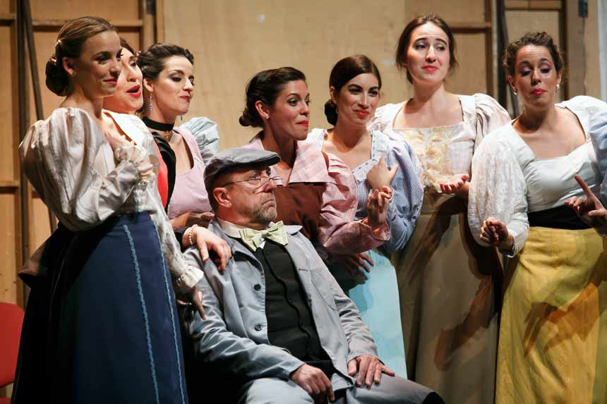 El Teatro Cervantes recibe el fin de semana “la comedia de la década” y la versión jazzística de un clásico de Mozart El Teatro Cervantes recibe el fin de semana “la comedia de la década” y la versión jazzística de un clásico de Mozart