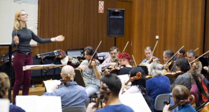 Las jóvenes directoras Lorena Escolar e Isabel María Rubio colaborarán con la Orquesta de València