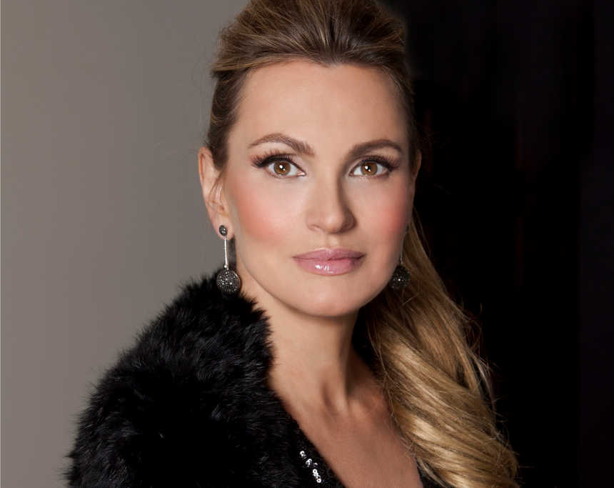 Ainhoa Arteta acompañada por Roger Vignoles en el XXV Ciclo de Lied en el Teatro de la Zarzuela Ainhoa Arteta acompañada por Roger Vignoles en el XXV Ciclo de Lied en el Teatro de la Zarzuela