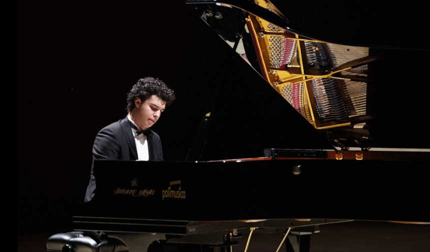 Leo de María en el Ciclo Jóvenes Intérpretes en el Teatro de la Maestranza
