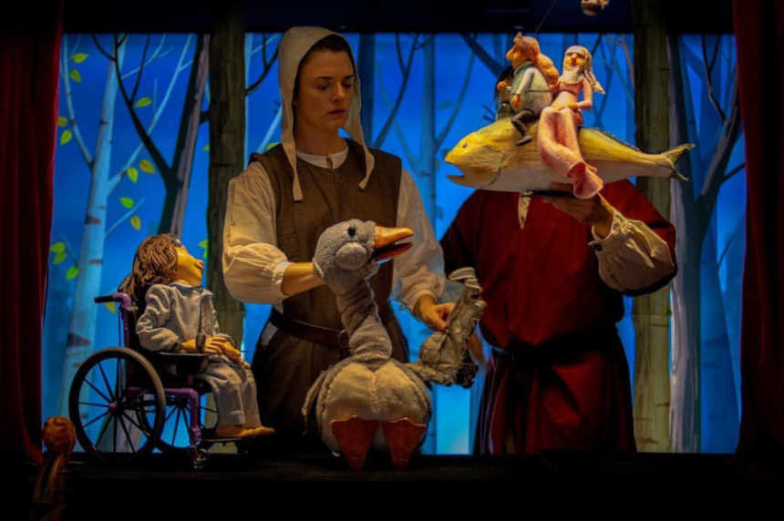 El Teatro de la Zarzuela repone «Perdida en el Bosco», en vivo para el público infantil y… no tanto.