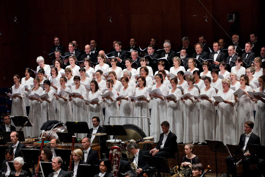 La Orquesta Sinfónica de Navarra, el Orfeón Pamplonés y la Coral de Cámara de Pamplona en concierto