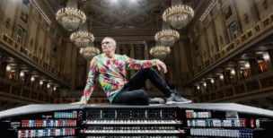 cameron_carpenter-min