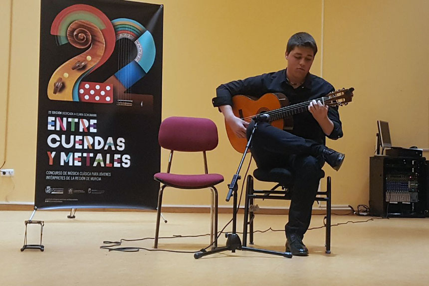 Seis jóvenes pasan a la final de Guitarra Flamenca de Entre Cuerdas y Metales