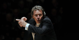 harry-christophers-4-by-stu-rosner-hh-min