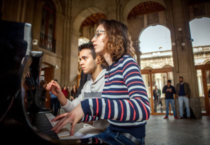 La 61ª edición del Premio “Jaén” de Piano contará con la participación de 23 pianistas de tres continentes pianos_en_la_calle_diputacion_01-min