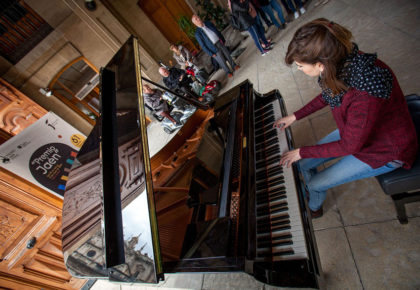 La 61ª edición del Premio “Jaén” de Piano contará con la participación de 23 pianistas de tres continentes pianos_en_la_calle_diputacion_03-min