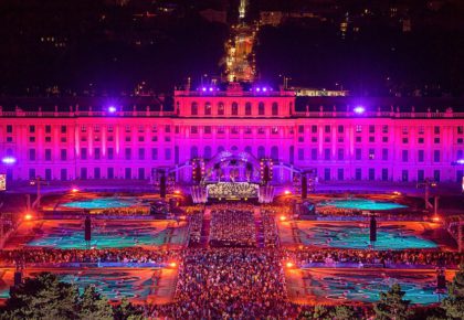 028NEU-Credit-Julius-Silver-min