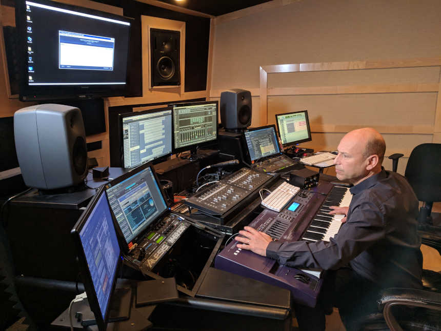 Inon Zur publica su primer álbum de trabajos originales