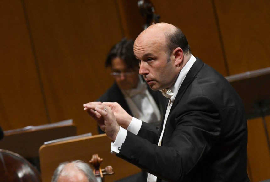 Riccardo Frizza regresa a España para dirigir La Traviata en Peralada