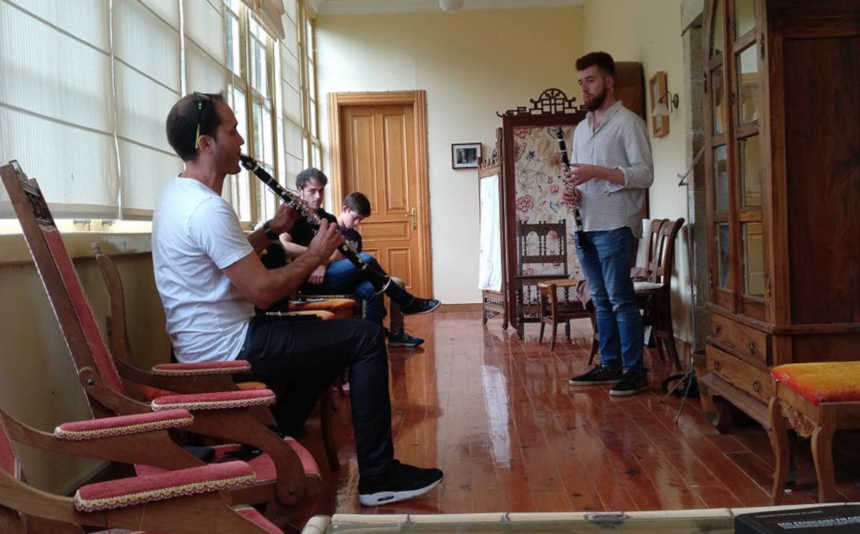 El VI Festival Bal y Gay de Foz promueve la formación musical y lleva al entorno rural un ciclo de música clásica