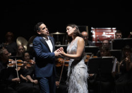 Juan Diego Flórez y Ruzan Mantashyan – © Miquel González