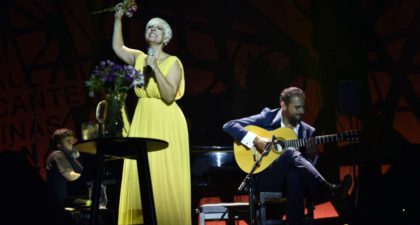Pasión Vega, ofrece un 40 Quilates muy flamenco, acompañada de Diego del Morao