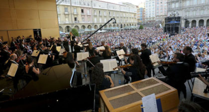 Lleno en María Pita con la Sinfónica de Galicia y José Trigueros