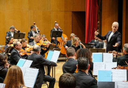 Paul Daniel al frente de la Real Filharmonía de Galicia