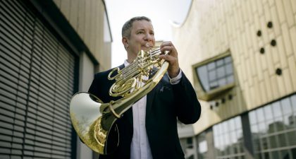La OEX contará con Stefan Dohr, principal trompista de la Filarmónica de Berlín, en su próximo concierto