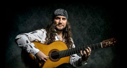El virtuoso multi-instrumentista flamenco El Amir acompañará a Hans Zimmer por Bilbao, Madrid y Barcelona