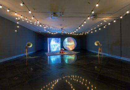 Exposición Memoria paralela de Hiraki Sawa. © Manuel Castells