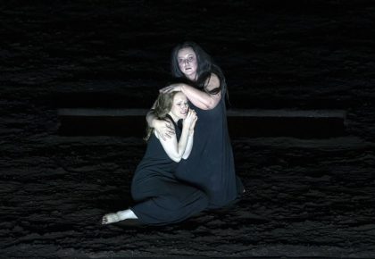 Elektra – © Miguel Lorenzo y Mikel Ponce – Les Arts