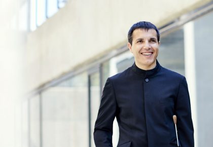 La Orquesta de Extremadura estrena Four Forces, de Salvador Rojo Francisco Valero-Terribas, el director invitad