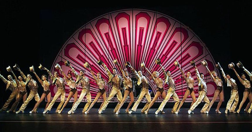 El Teatro Arriaga acoge el exitoso musical A chorus line, impulsado y codirigido por Antonio Banderas y Baayork Lee
