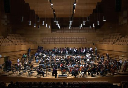 ‘Imprescindibles’ retrata a Jesús López Cobos en el documental ‘Música en las manos’ Valladolid_04-min