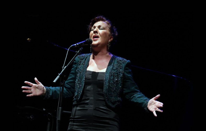 Carmen Linares celebra sus 40 años de carrera en el Teatro de la Zarzuela