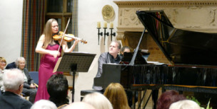 Franziska-Pietsch.-#BD9697-min