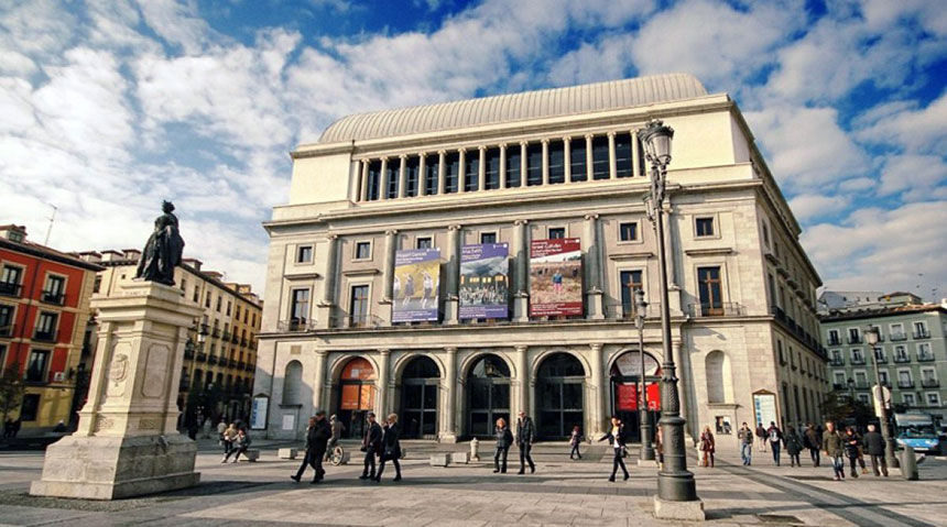 Gregorio Marañón y Jean Pierre Clamadieu recogen el Prix Diálogo 2023 otorgado al Teatro Real y la OnP Gregorio Marañón y Jean Pierre Clamadieu recogen el Prix Diálogo 2023 otorgado al Teatro Real y la OnP
