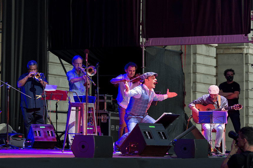 Zenet ofrece en la Plaza de la Armería del Palacio Real de Madrid el primero de sus dos conciertos de «Jazz Palacio Real»