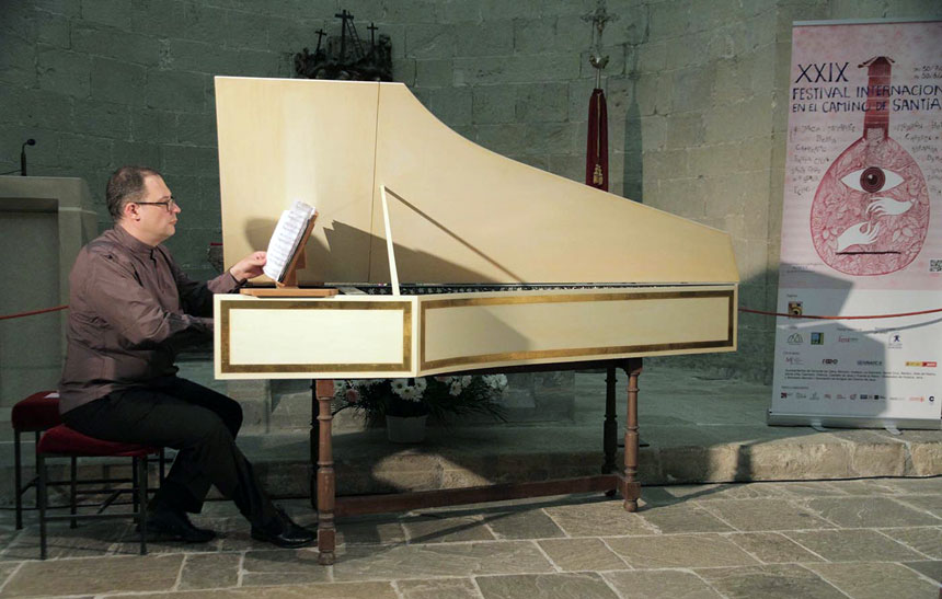 Crónica de la actuación de Miguel Jalôto en el Festival Camino de Santiago