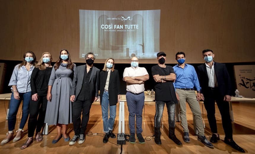 Les Arts reflexiona sobre la soledad y fragilidad de las relaciones humanas en una producción de ‘Così fan tutte’